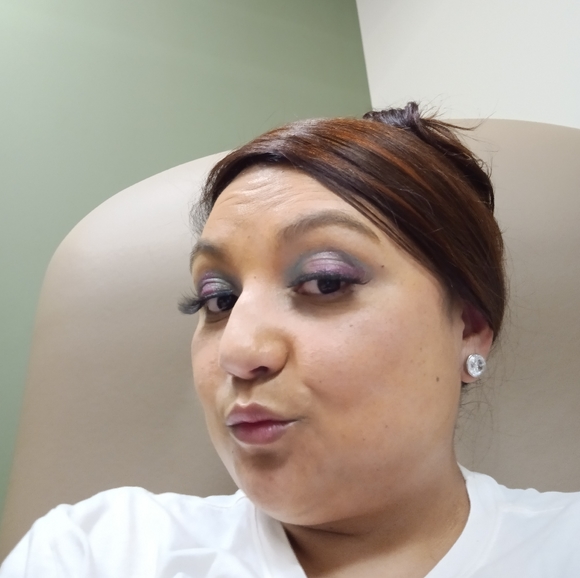 Meet your Posher, Tiffany - Picture 4 of 5